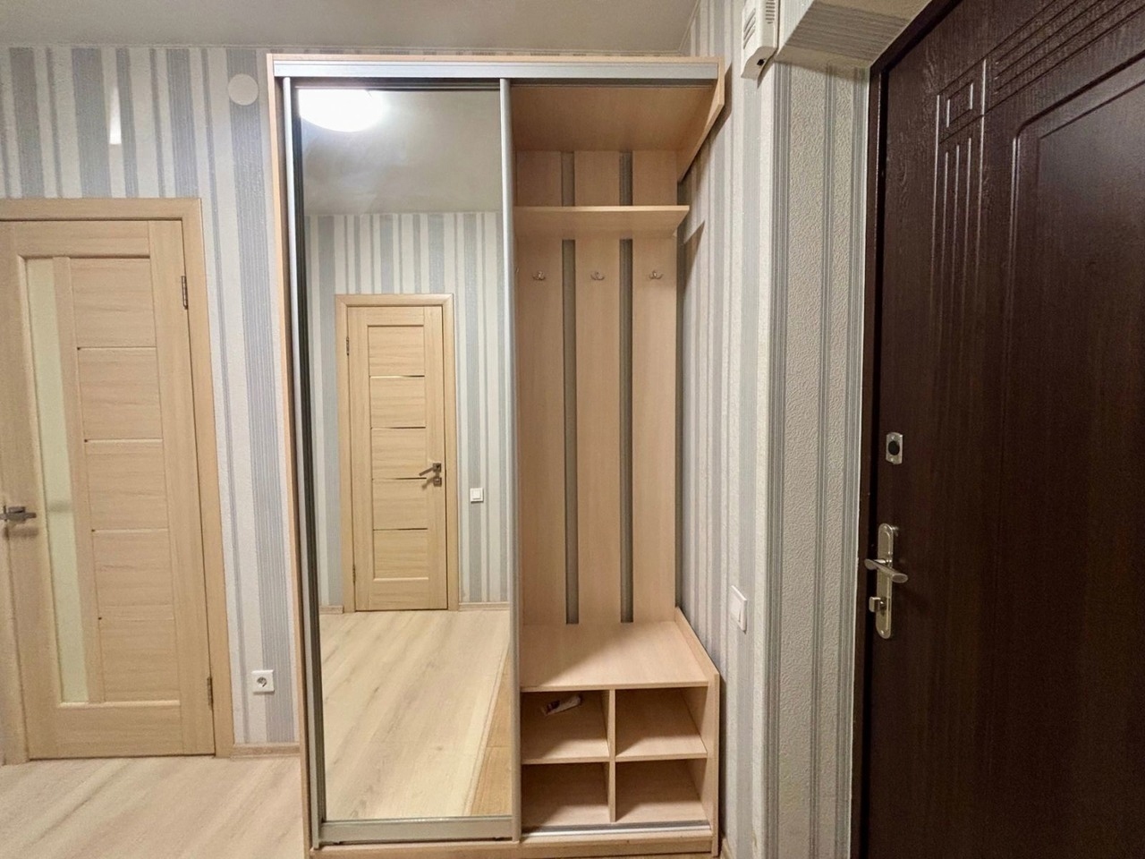 Продаж 1-кімнатної квартири 40 м², Січеславська вул., 6