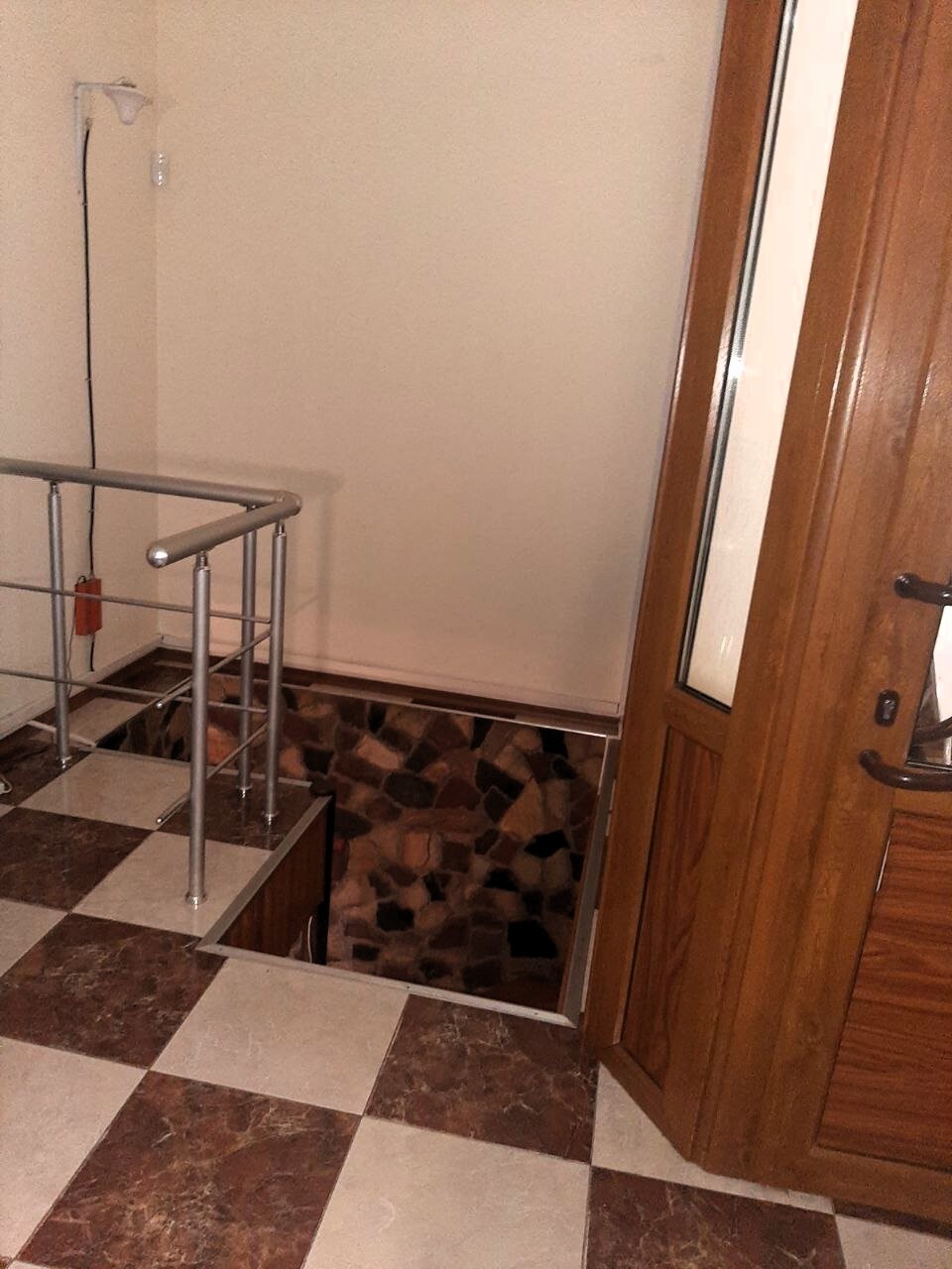 Продаж приміщення вільного призначення 131.4 м², Старобазарний сквер вул., 3