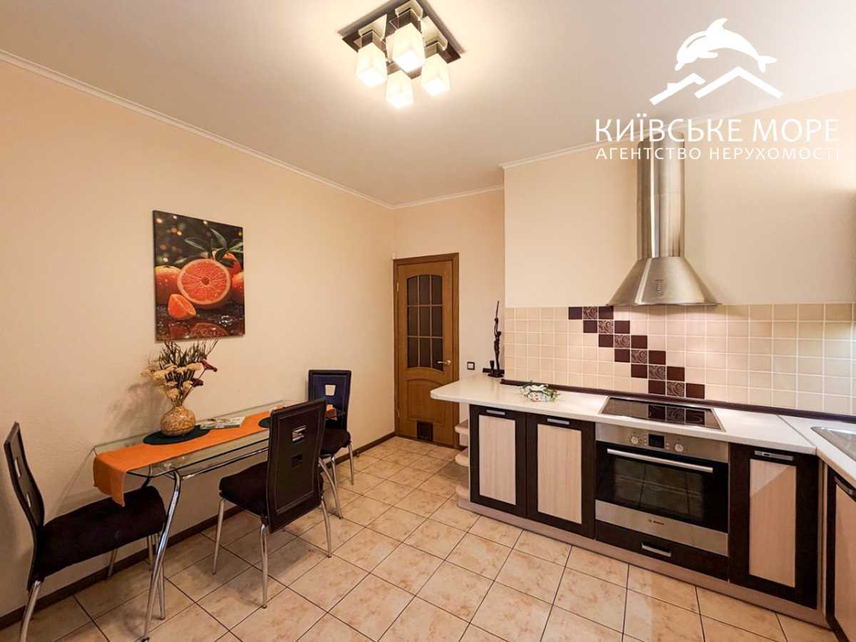 Продажа 1-комнатной квартиры 52 м², Воскресенская ул., 12А