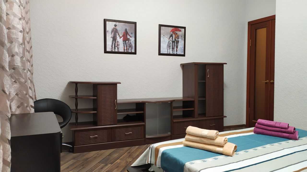 3-комнатная квартира посуточно 76 м², Андреевская ул., 11/7