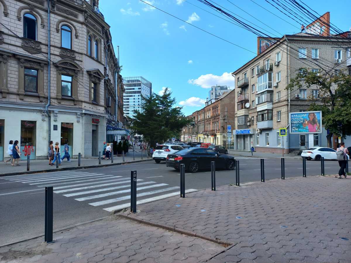 Аренда 3-комнатной квартиры 75 м², Дмитрия Яворницкого просп., 44