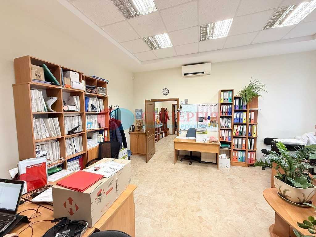 Продаж офісу 518 м², Гоголівська вул.