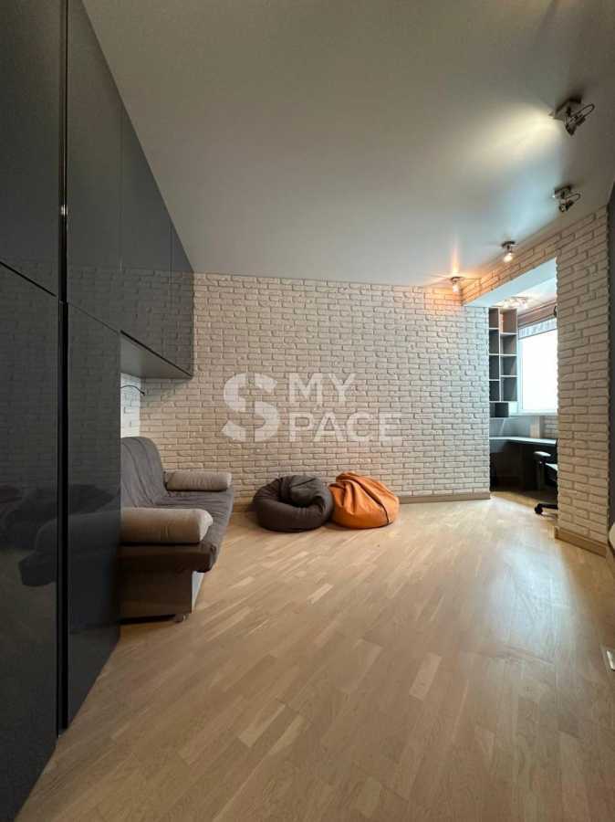 Продажа 3-комнатной квартиры 108 м², Щорса, 44А