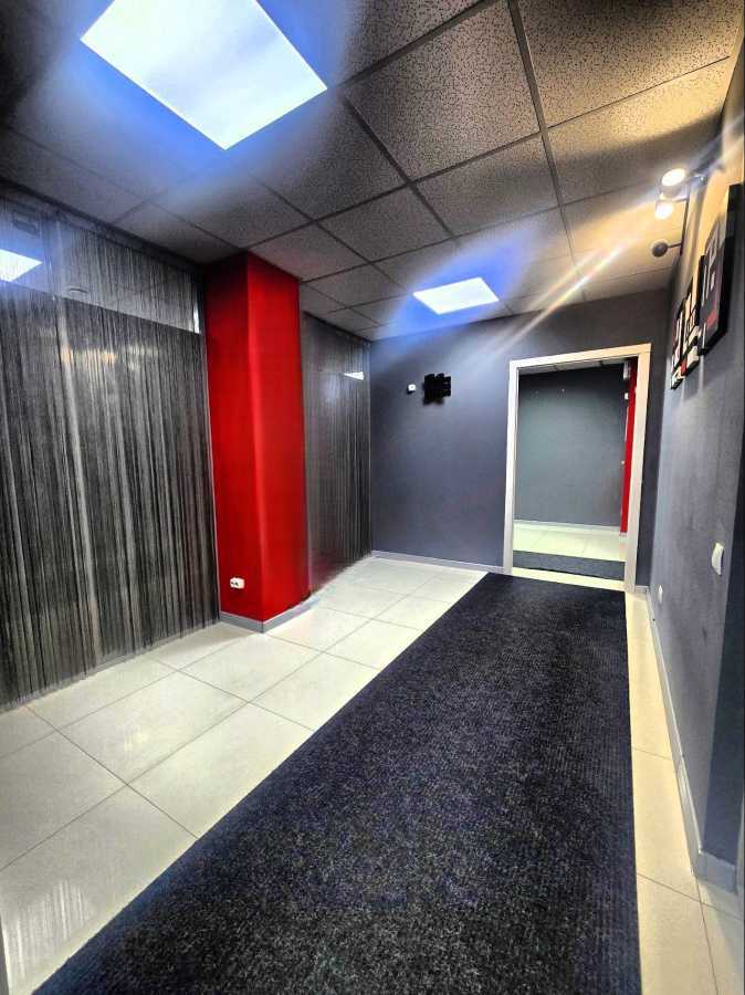 Оренда офісу 121.2 м², Олександра Мішуги вул., 10