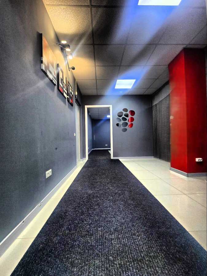 Оренда офісу 121.2 м², Олександра Мішуги вул., 10