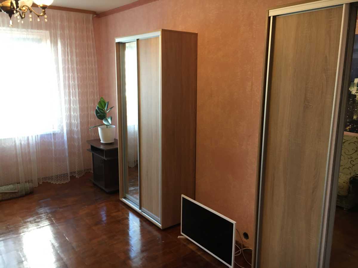 Аренда 2-комнатной квартиры 55 м², Наталии Ужвий ул., 9