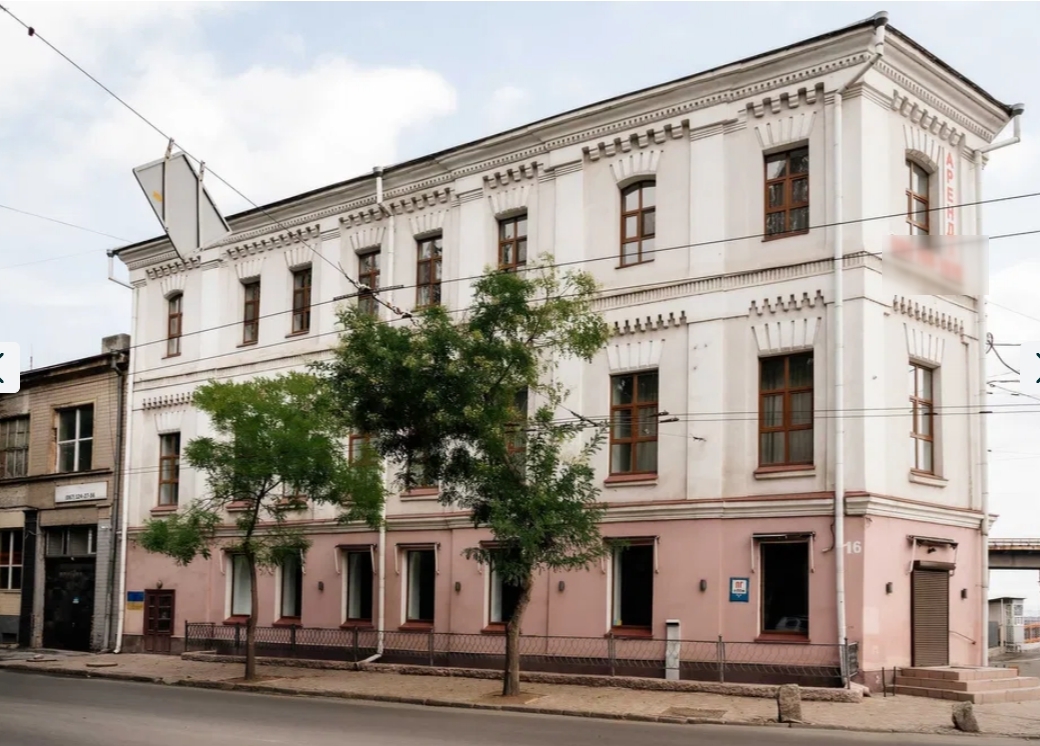 Аренда помещения свободного назначения 238 м², Приморская ул.