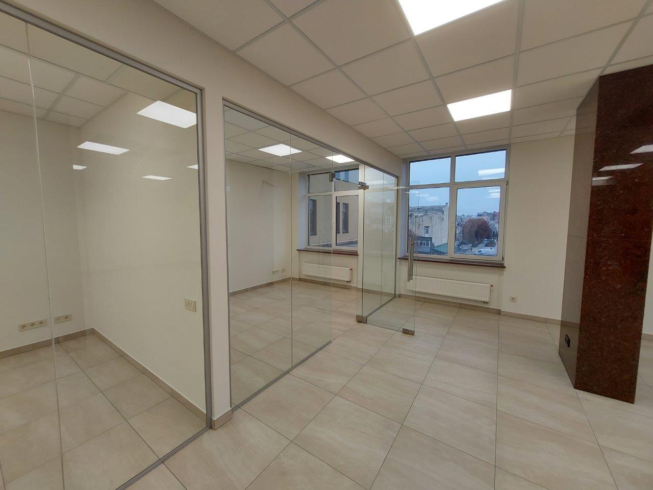 Оренда офісу 119 м², Нижній Вал вул.