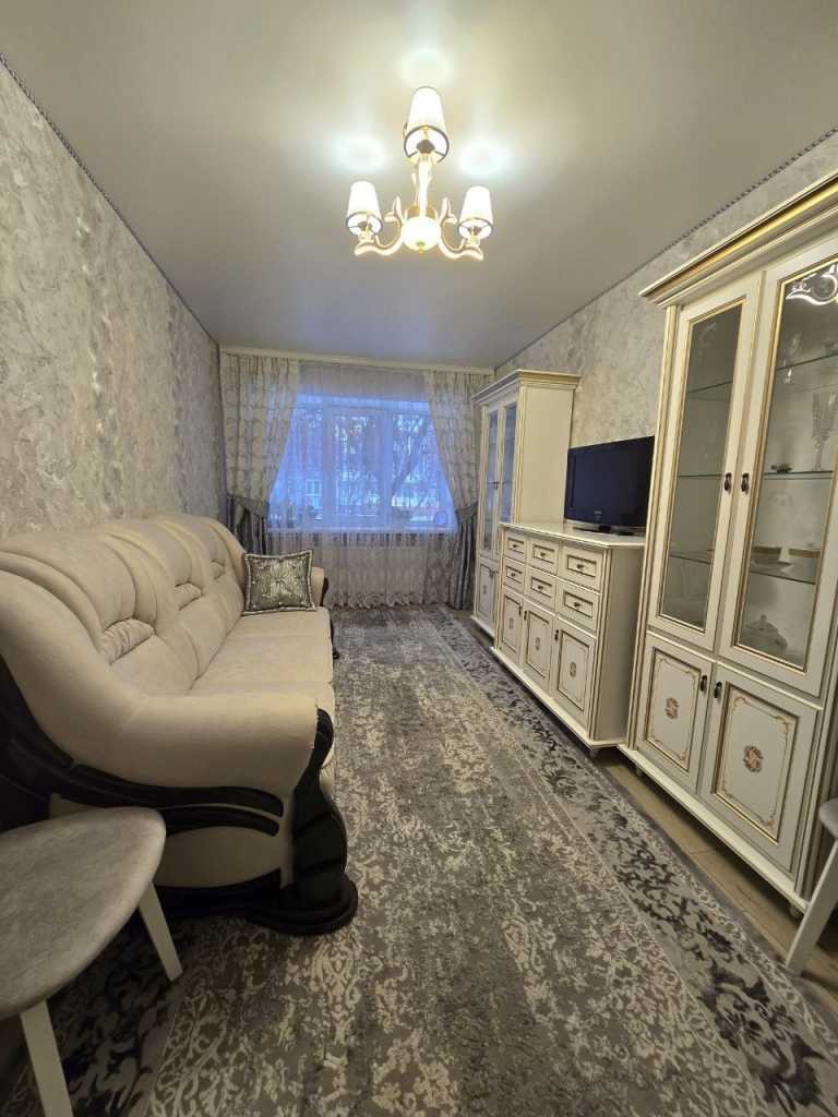 Продаж 2-кімнатної квартири 43 м², Січневого Прориву вул.