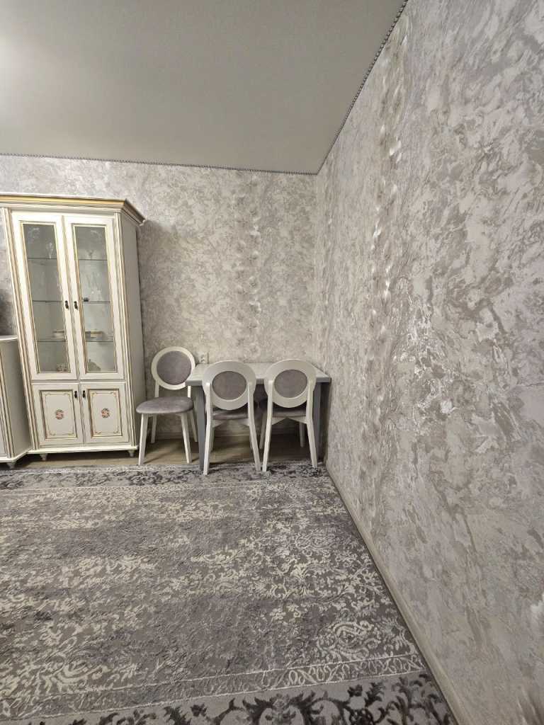 Продаж 2-кімнатної квартири 43 м², Січневого Прориву вул.