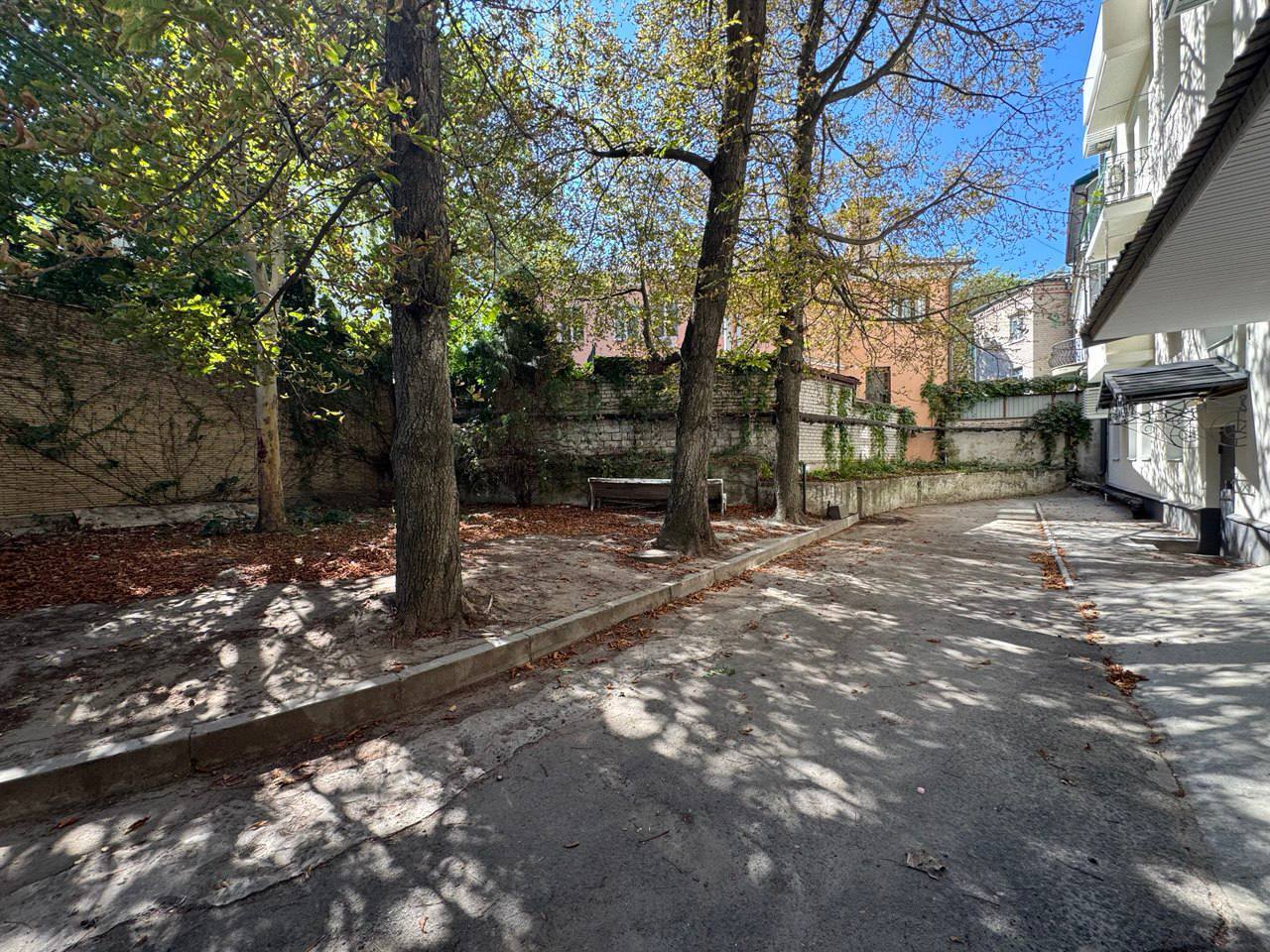 Продажа офиса 50 м², Сергея Ефремова ул.