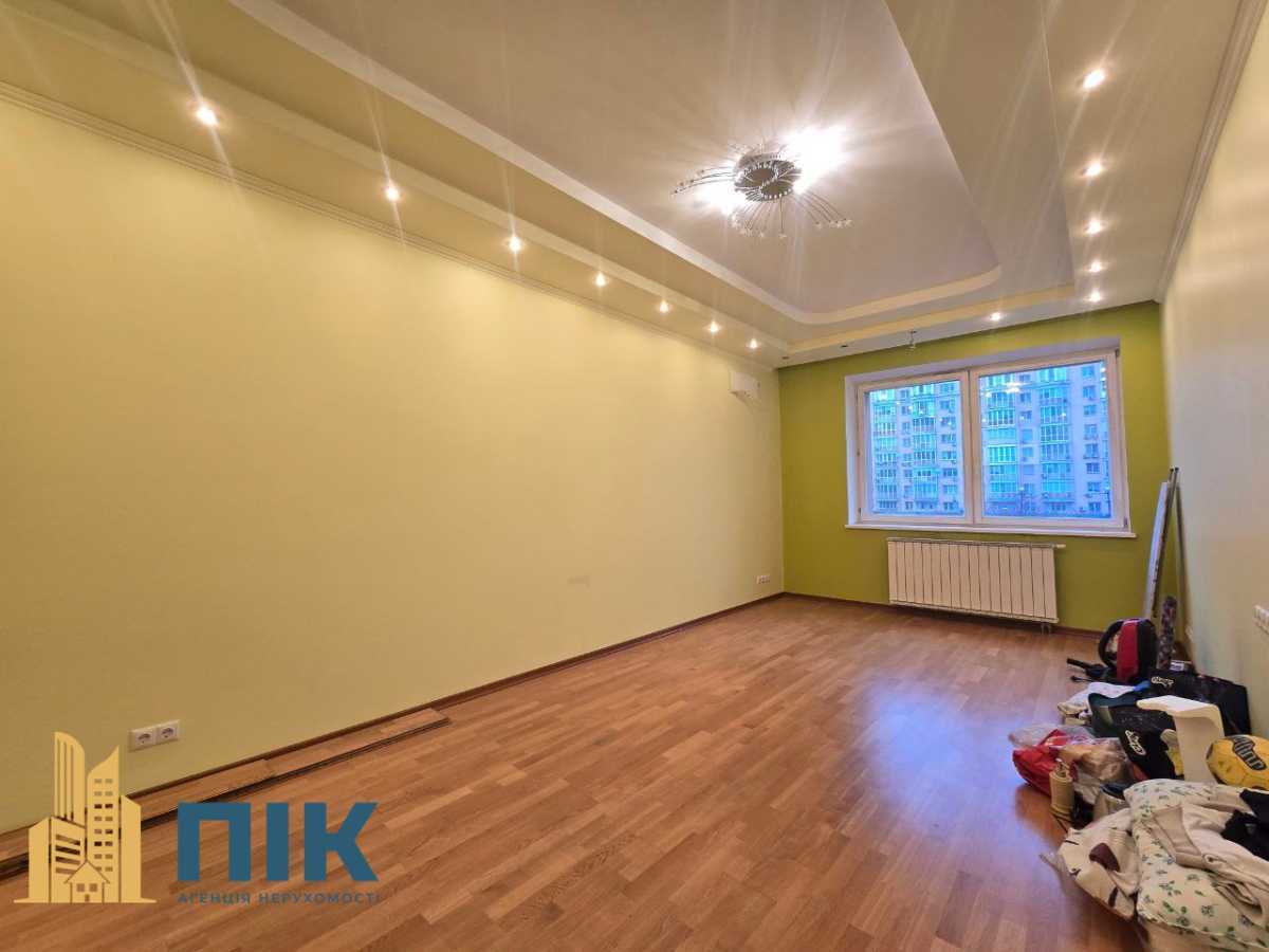 Продаж 4-кімнатної квартири 152 м², Героїв Сталінграда просп., 8 К1