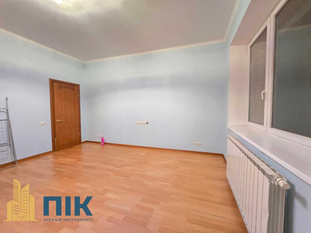 Продаж 4-кімнатної квартири 152 м², Героїв Сталінграда просп., 8 К1