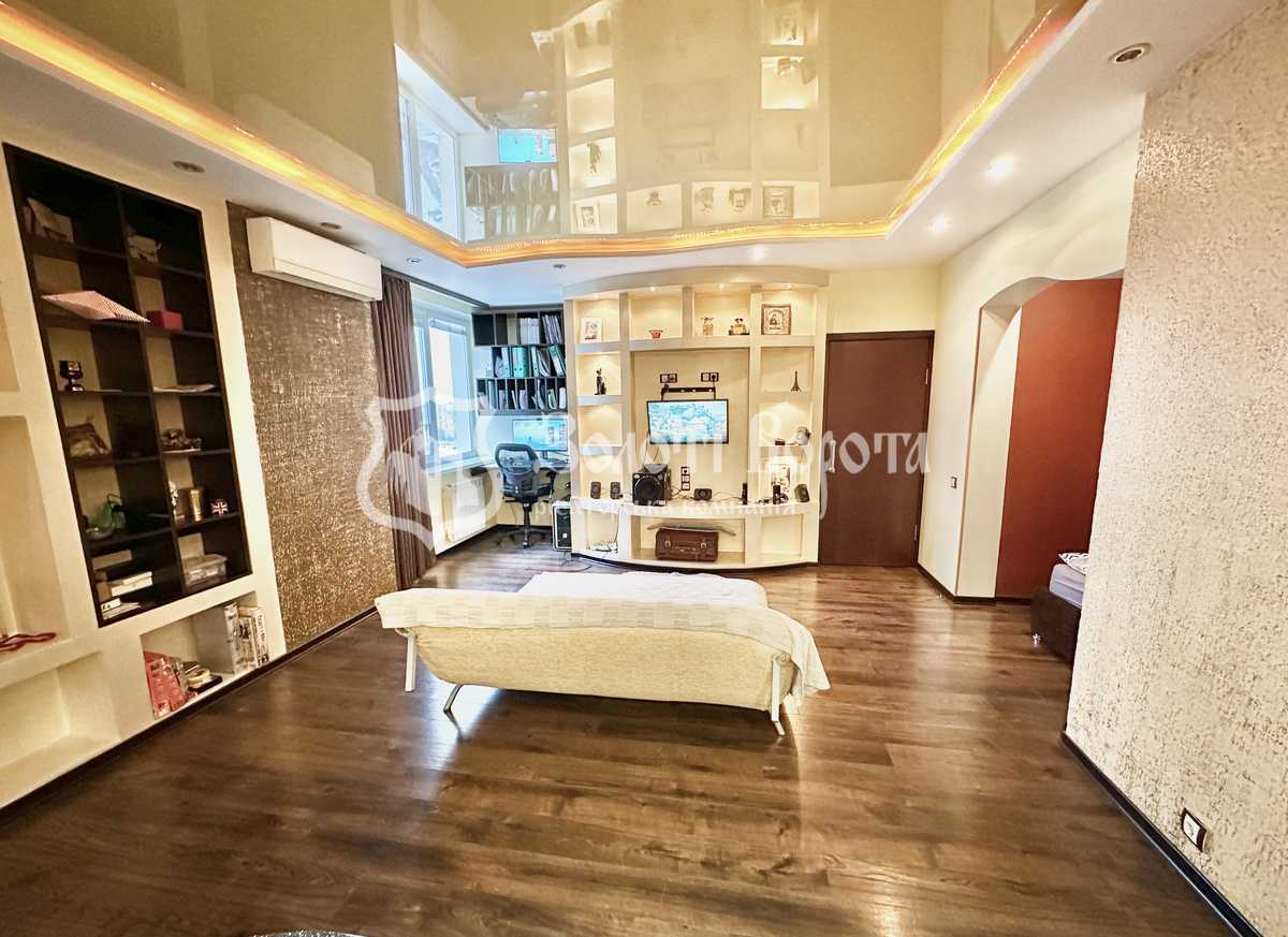 Продажа 2-комнатной квартиры 67.2 м², Кольцова бул., 14К