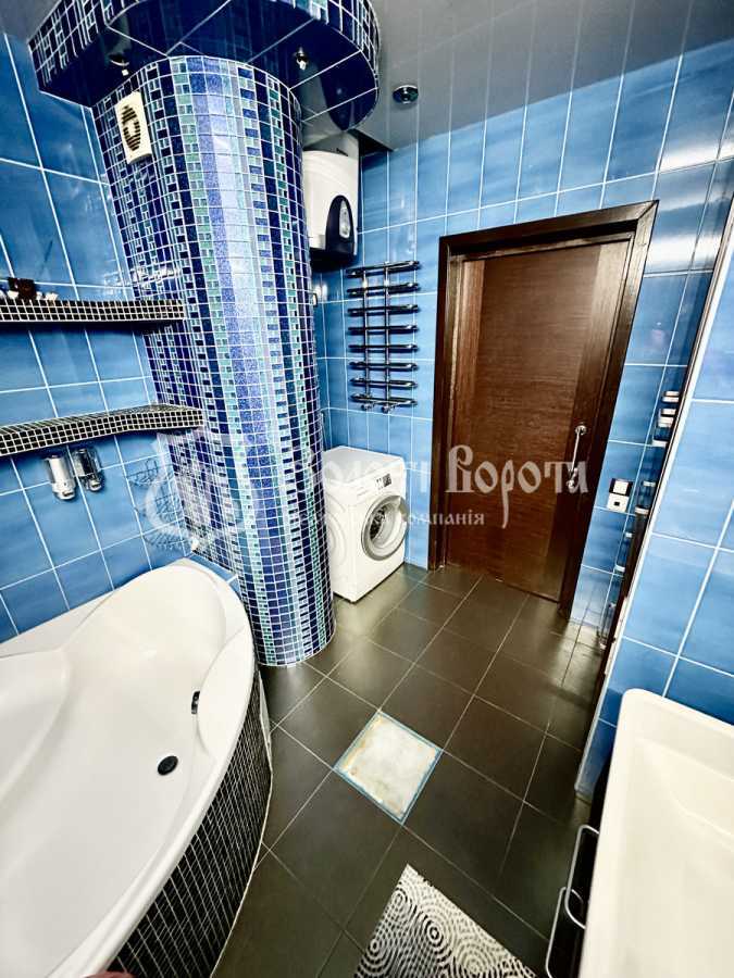 Продажа 2-комнатной квартиры 67.2 м², Кольцова бул., 14К