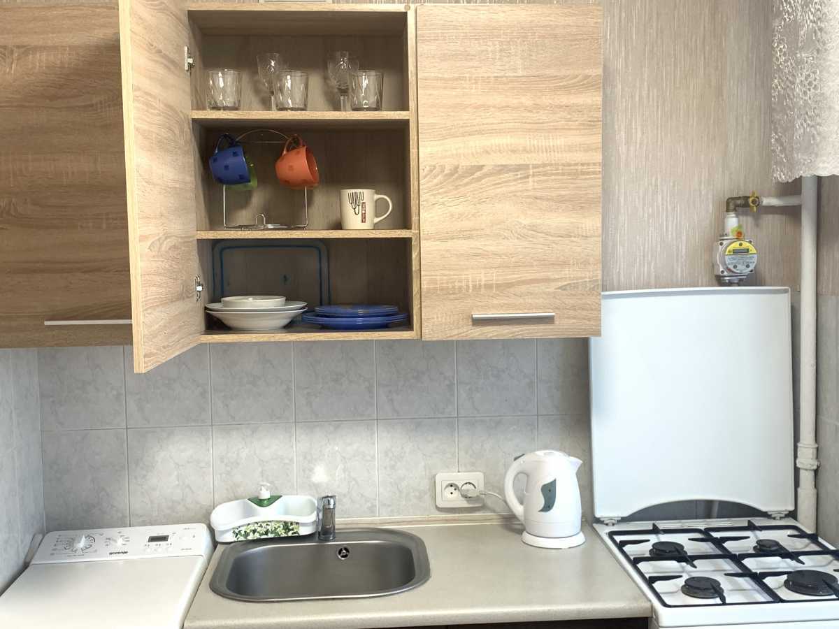 1-комнатная квартира посуточно 41 м², Набережно-Крещатицкая ул., 11