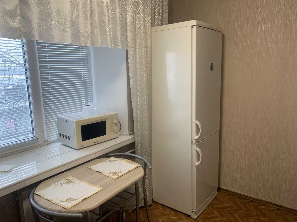 1-комнатная квартира посуточно 41 м², Набережно-Крещатицкая ул., 11