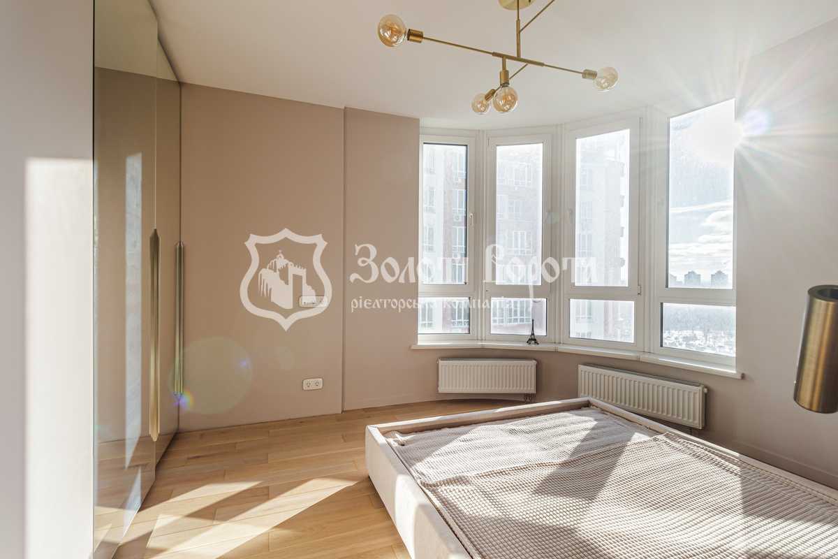 Продаж 2-кімнатної квартири 62.3 м², Каховська вул., 62