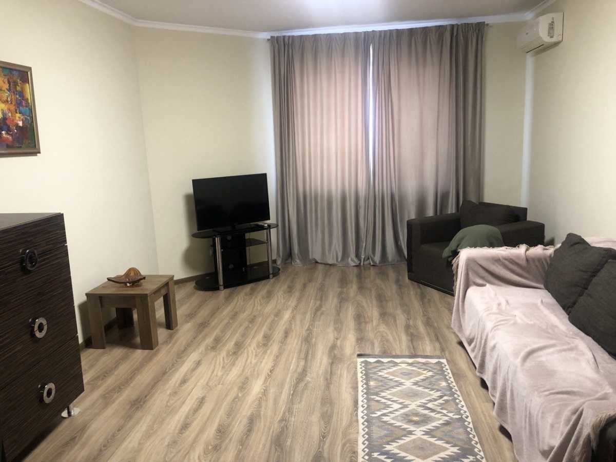 Аренда 1-комнатной квартиры 55 м², Иорданская ул., 1