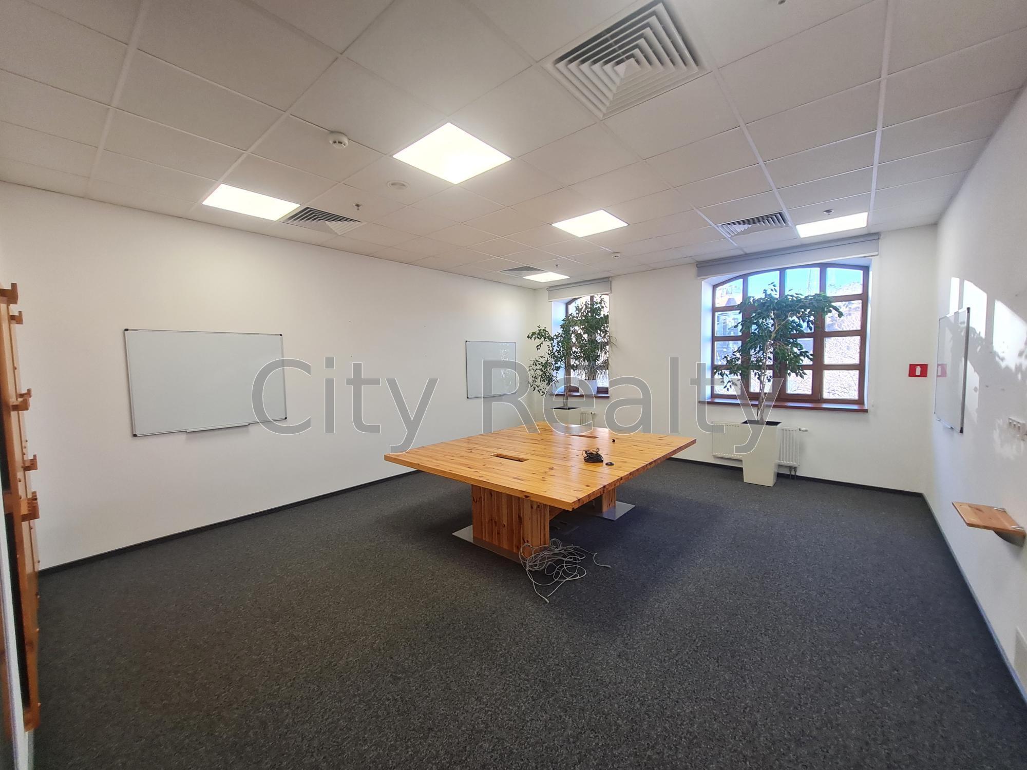 Аренда офиса 1240 м², Верхний Вал ул., 10