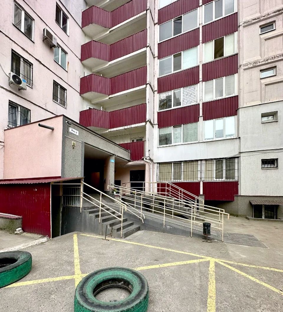 Продажа 2-комнатной квартиры 64 м², Мира просп., 3