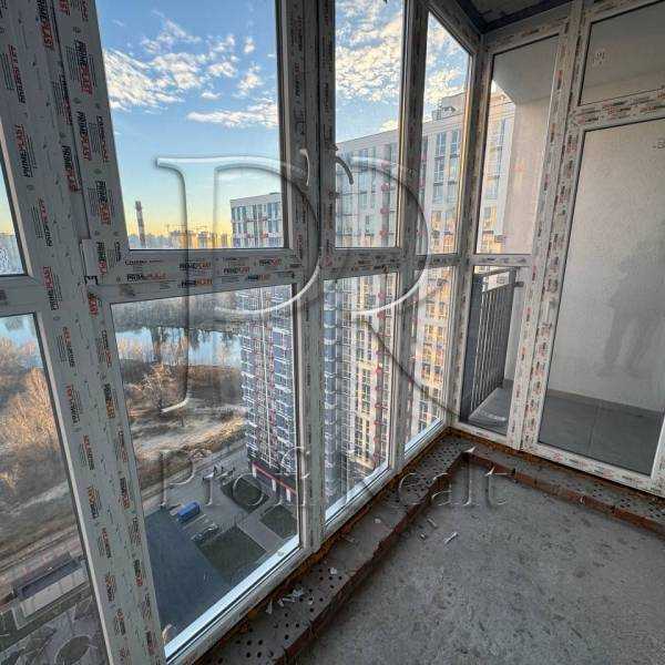 Продажа 2-комнатной квартиры 70 м², Канальная ул., 8Б