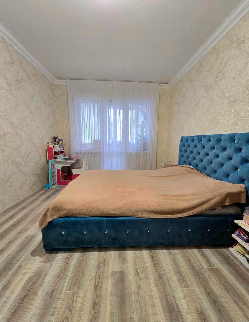 Продажа 3-комнатной квартиры 73 м², Академический пер.