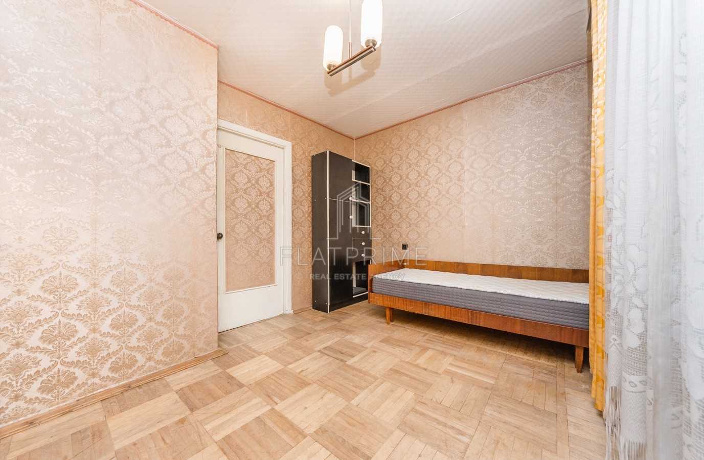Продажа 3-комнатной квартиры 70 м², Уссурийская ул., 6