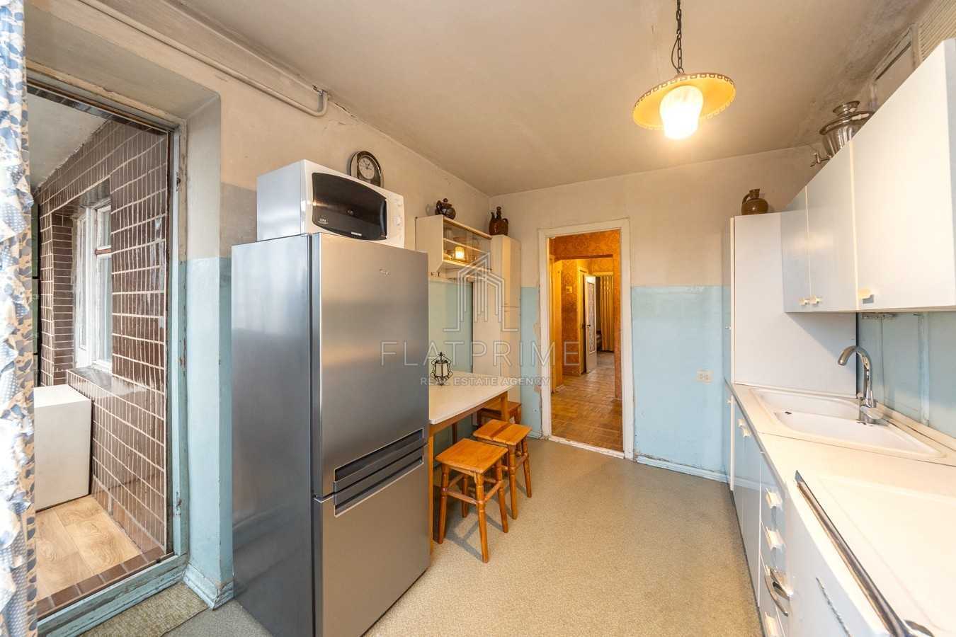 Продажа 3-комнатной квартиры 70 м², Уссурийская ул., 6