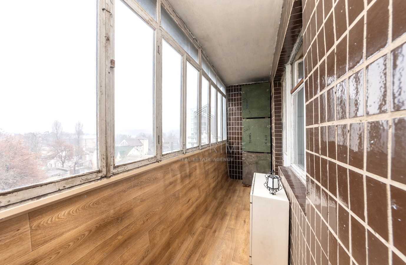 Продажа 3-комнатной квартиры 70 м², Уссурийская ул., 6