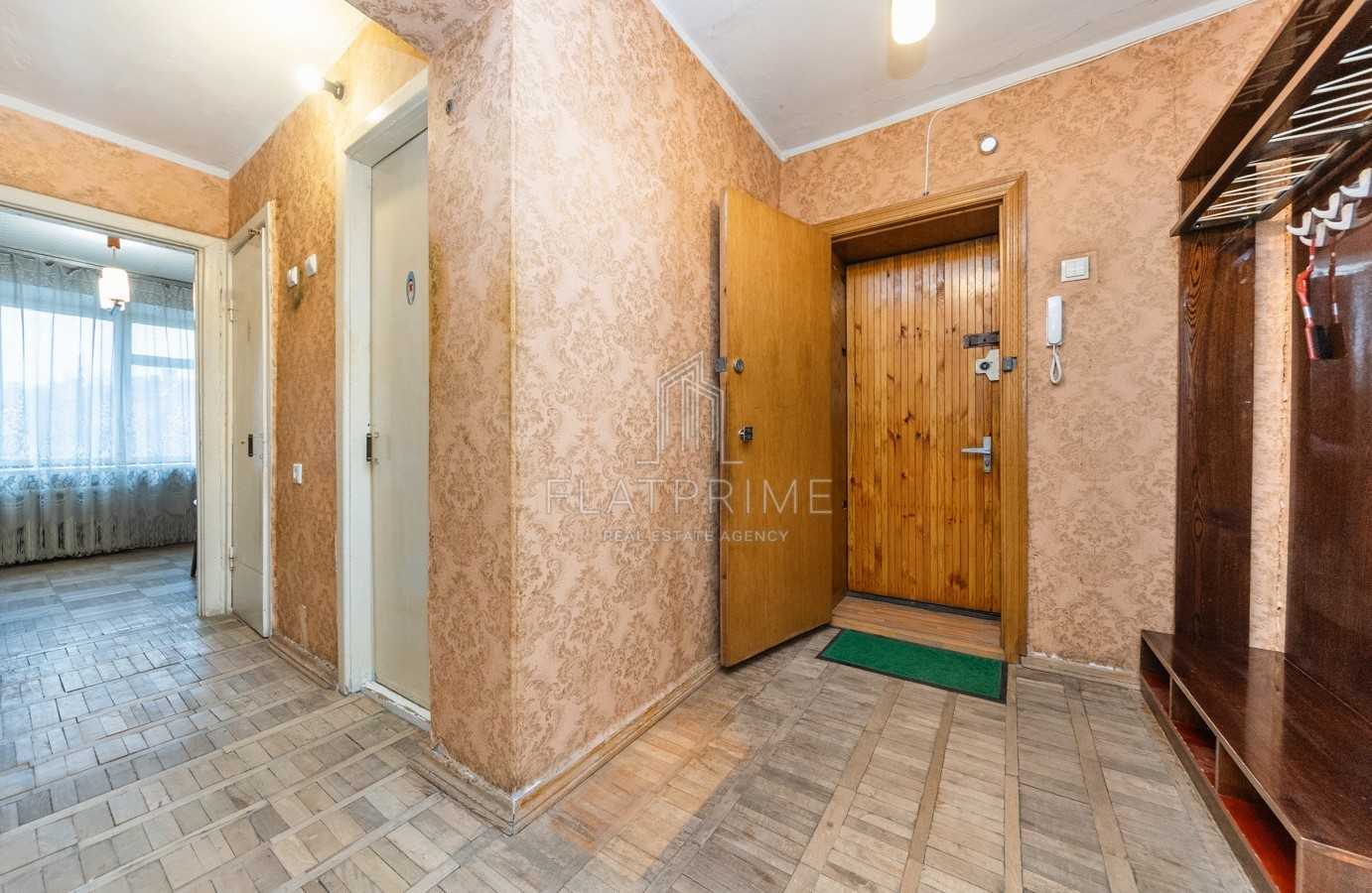 Продажа 3-комнатной квартиры 70 м², Уссурийская ул., 6