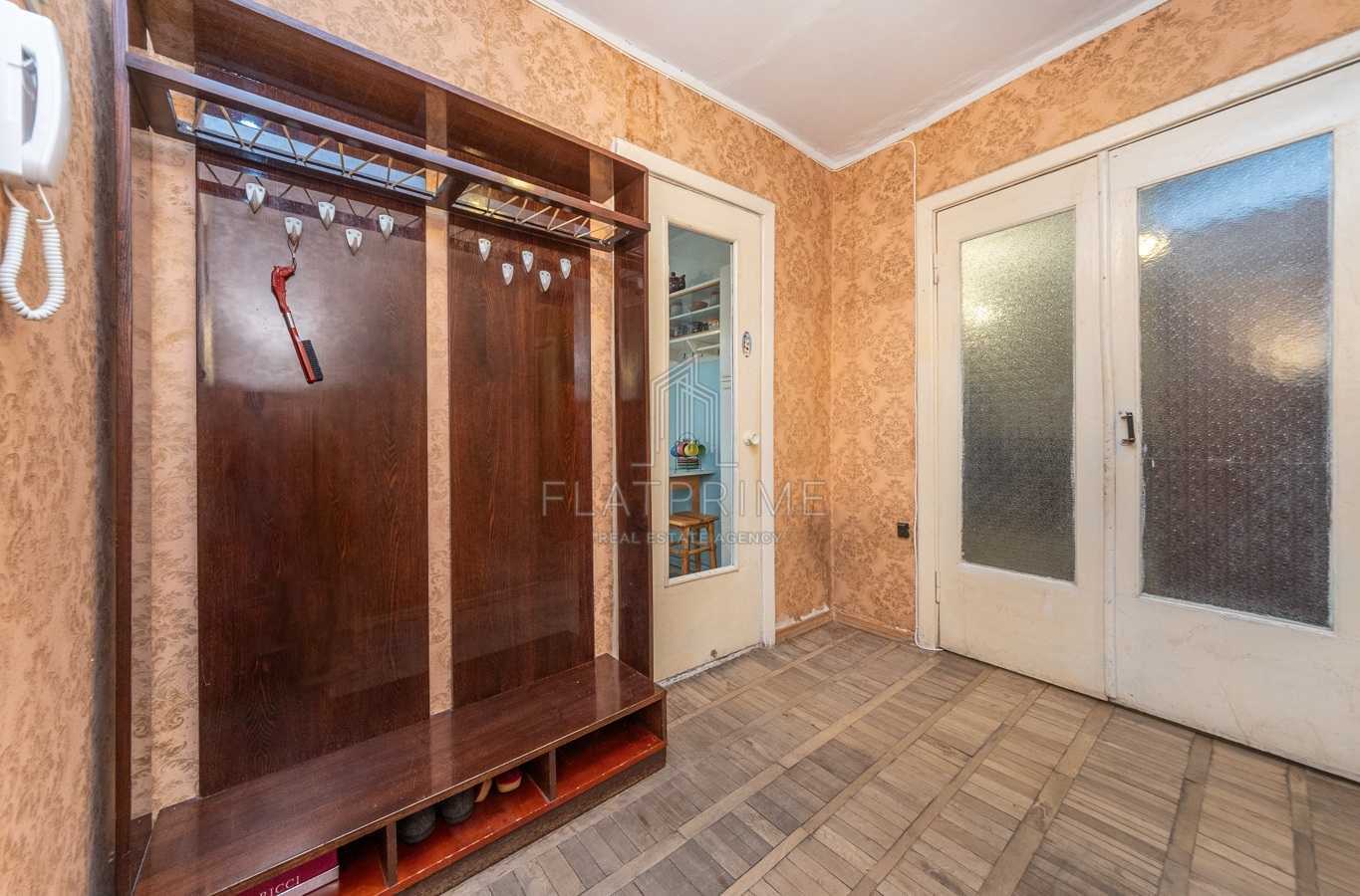 Продажа 3-комнатной квартиры 70 м², Уссурийская ул., 6