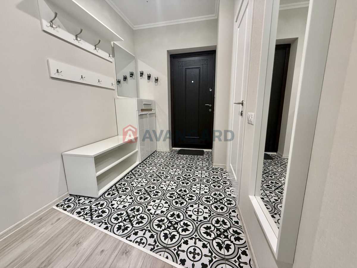 Продаж 3-кімнатної квартири 83 м², Європейська пл., Союзу, 43б