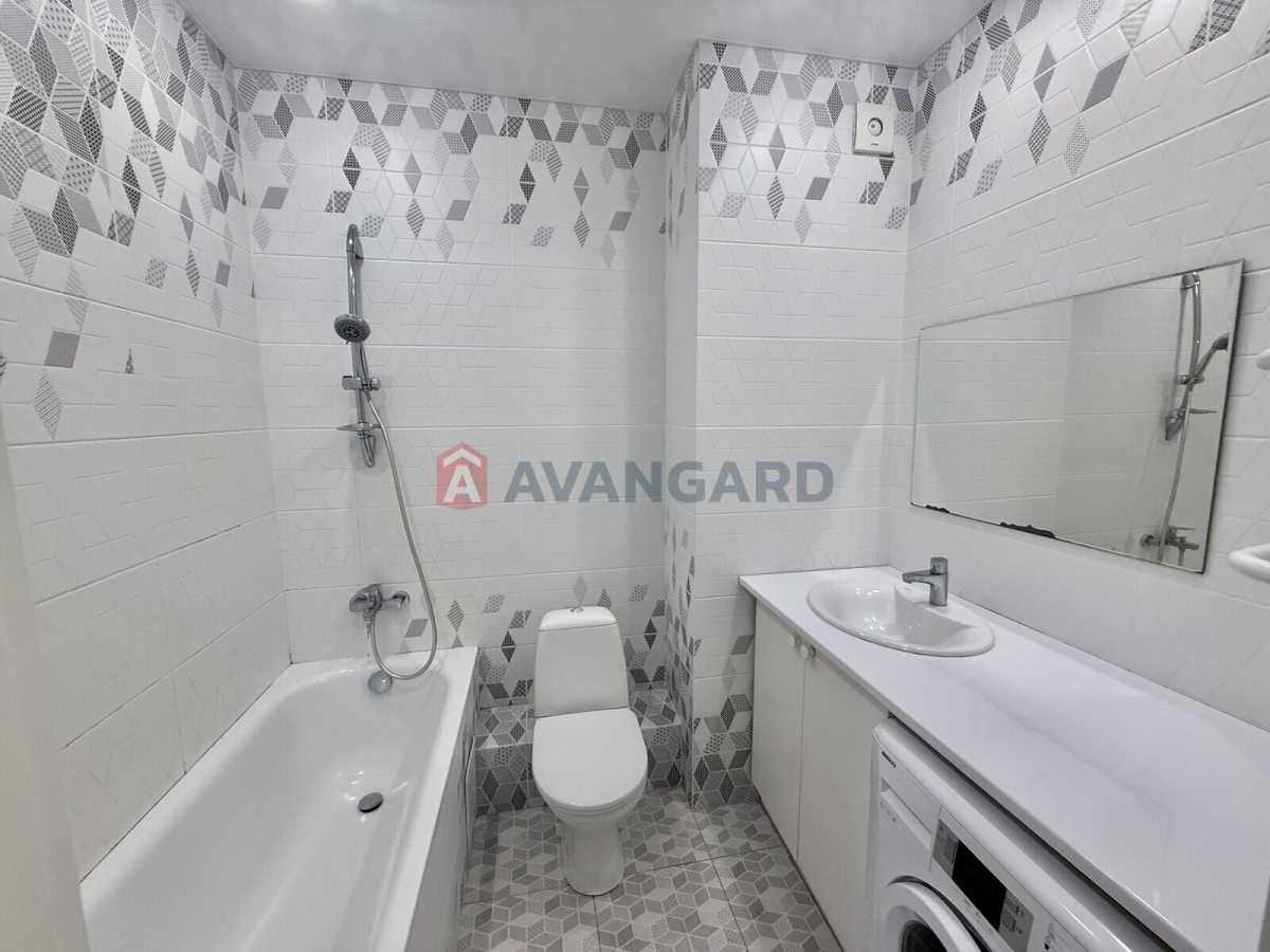 Продаж 3-кімнатної квартири 83 м², Європейська пл., Союзу, 43б