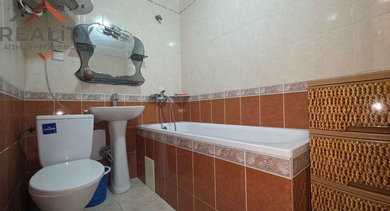 Аренда 1-комнатной квартиры 38 м², Славы бул.