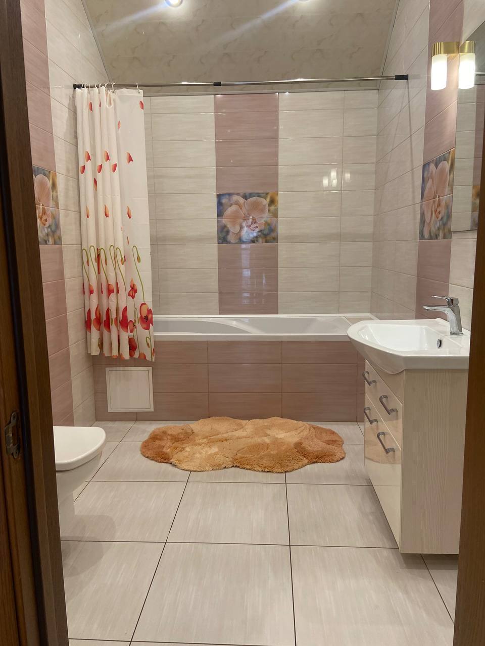 Аренда дома 200 м², Гаражная ул.