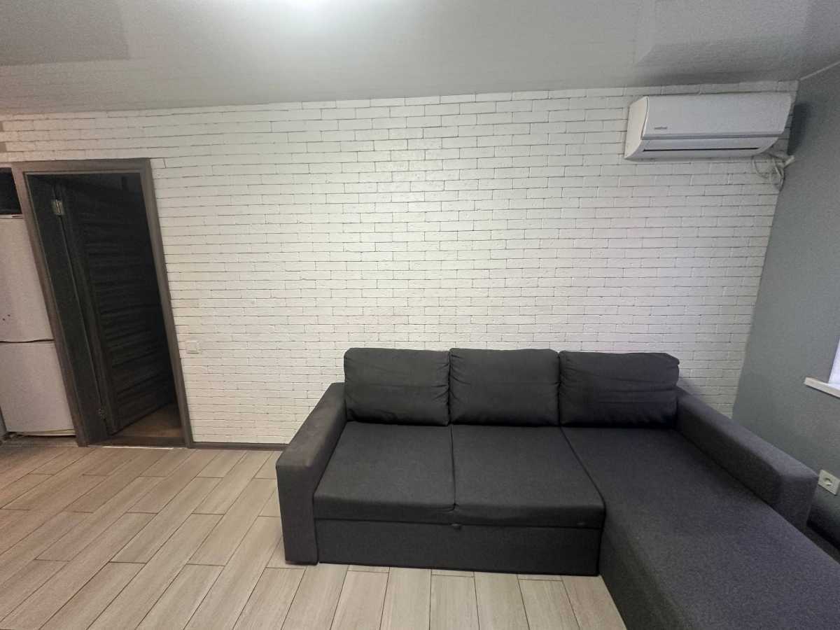 Продажа 2-комнатной квартиры 36 м², Владимира Антоновича ул., 10Б