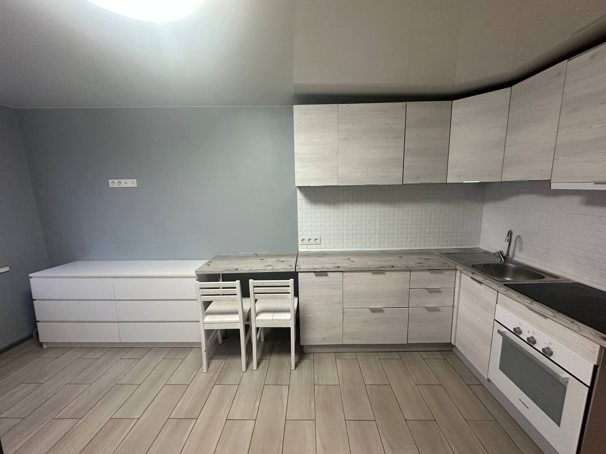 Продажа 2-комнатной квартиры 36 м², Владимира Антоновича ул.