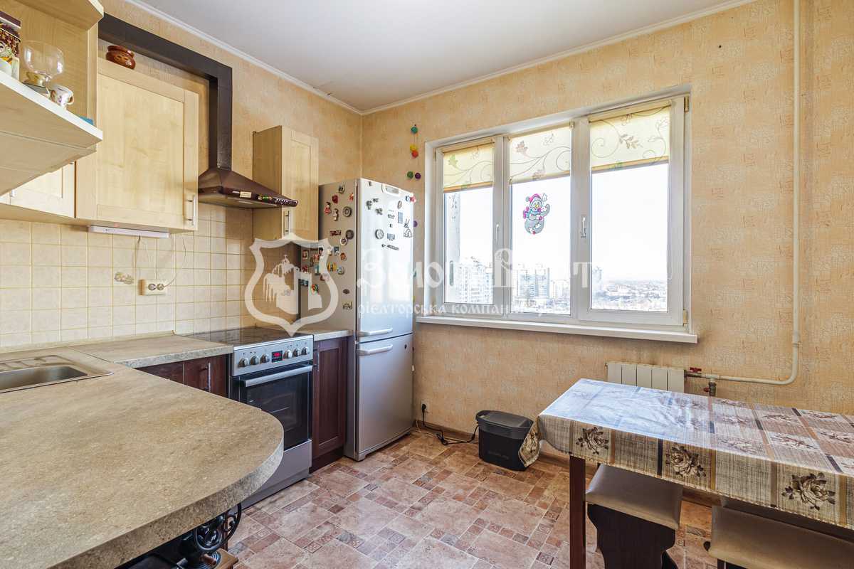 Продажа 3-комнатной квартиры 71.7 м², Владимира Маяковского просп., 14/13