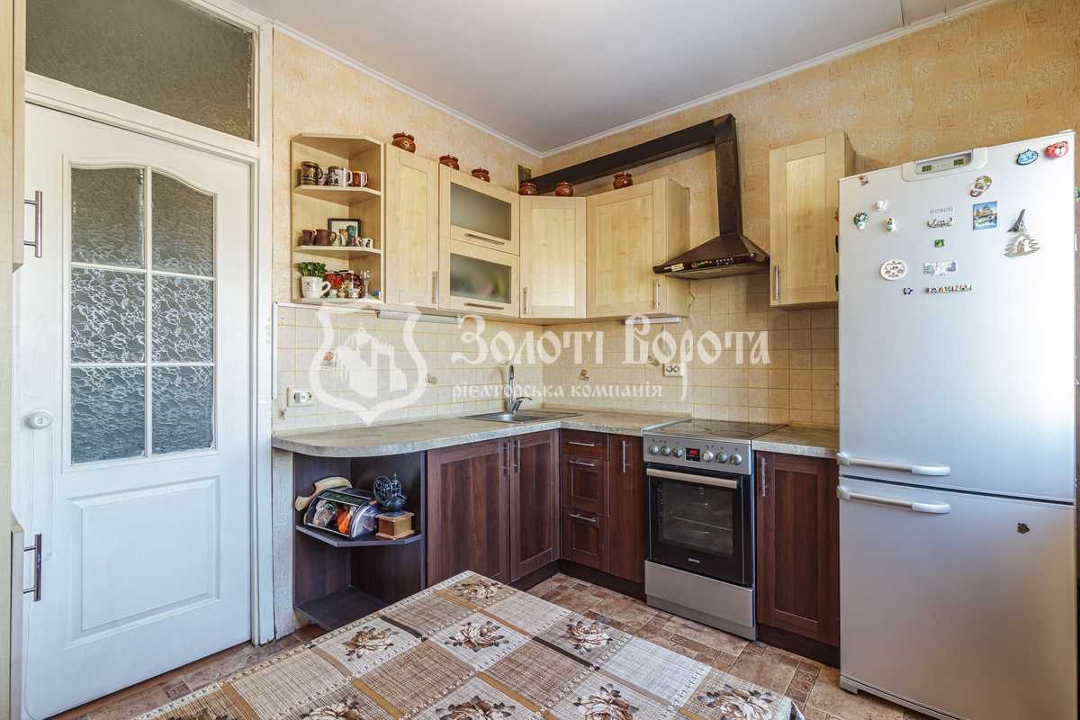 Продажа 3-комнатной квартиры 71.7 м², Владимира Маяковского просп., 14/13