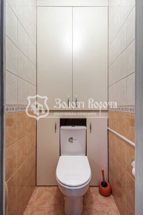 Продажа 3-комнатной квартиры 71.7 м², Владимира Маяковского просп., 14/13