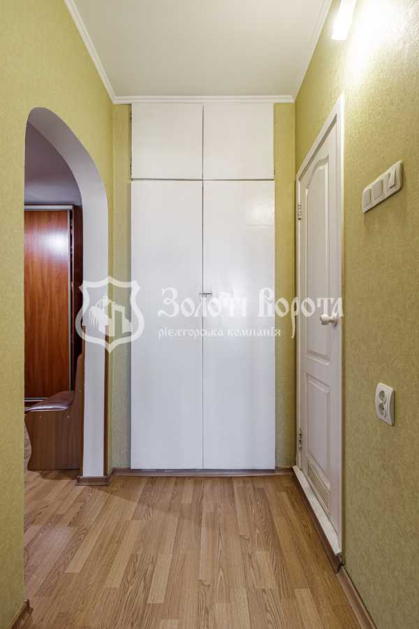 Продажа 3-комнатной квартиры 71.7 м², Владимира Маяковского просп., 14/13
