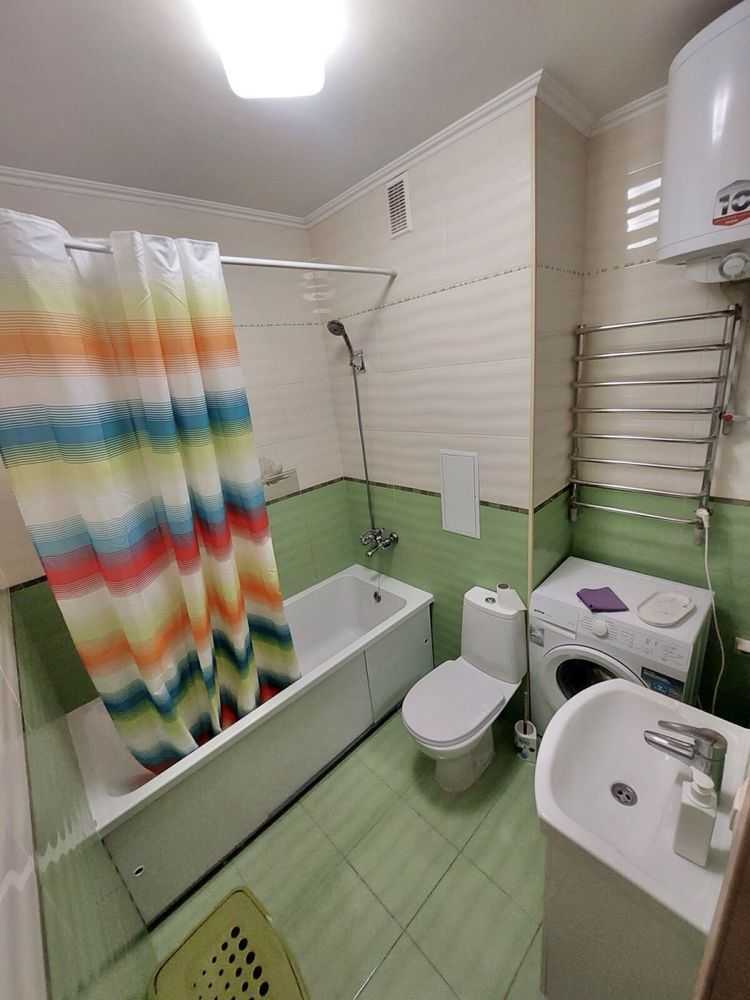 Аренда 1-комнатной квартиры 42 м², Михаила Донца ул., Ломоносова, 46/1