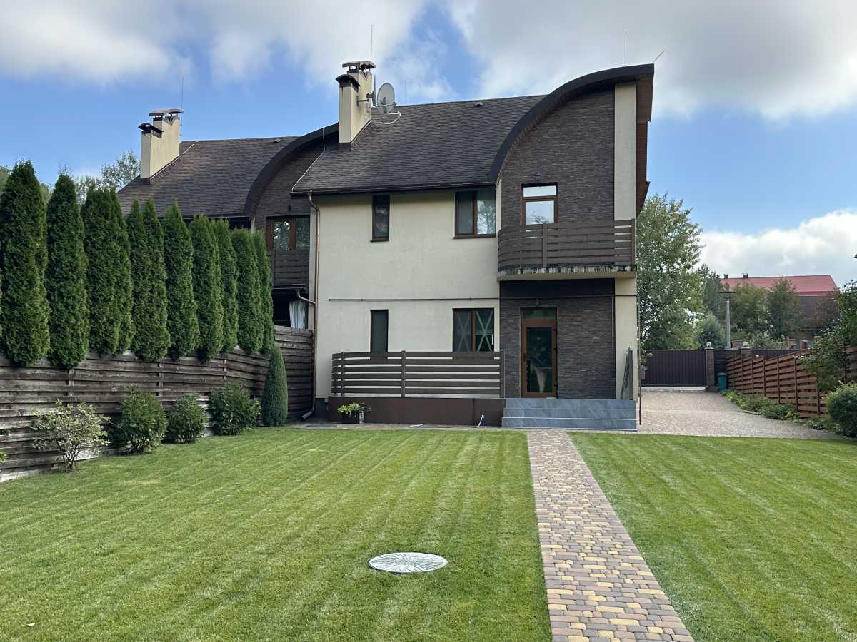 Продажа дома 198 м², Горохівська (Ватутіна), 56