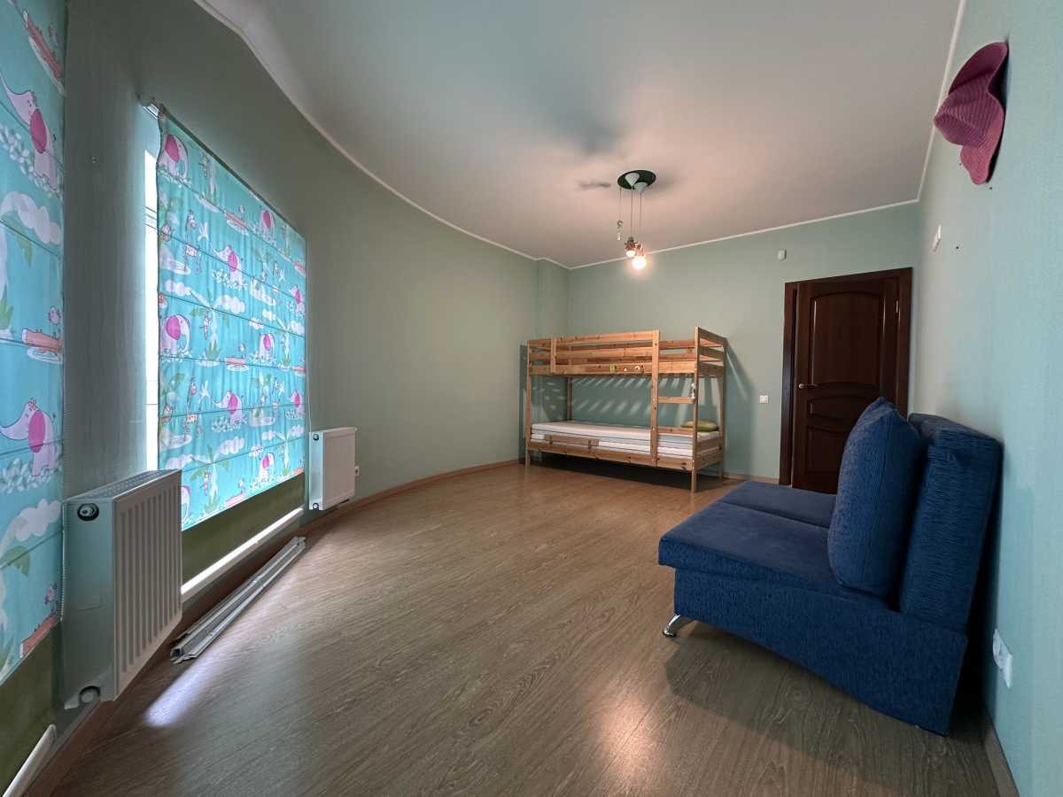 Продажа дома 198 м², Горохівська (Ватутіна), 56