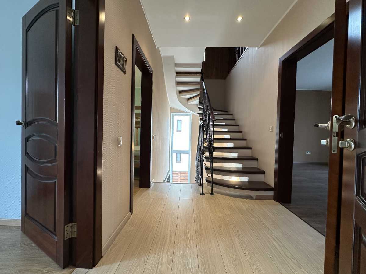 Продажа дома 198 м², Горохівська (Ватутіна), 56