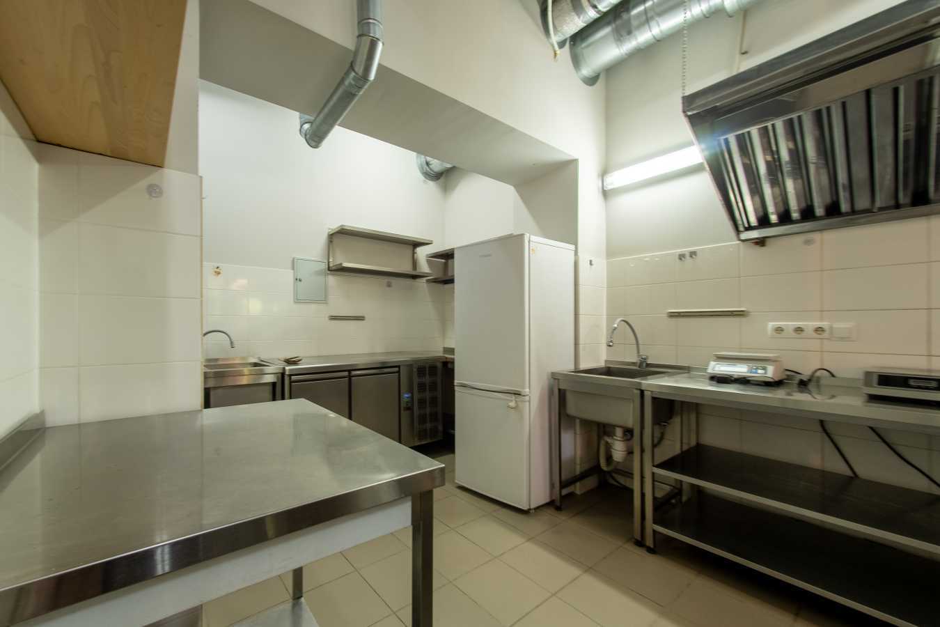 Продажа другого торгового помещения 110 м², Минеральная ул., 7Е