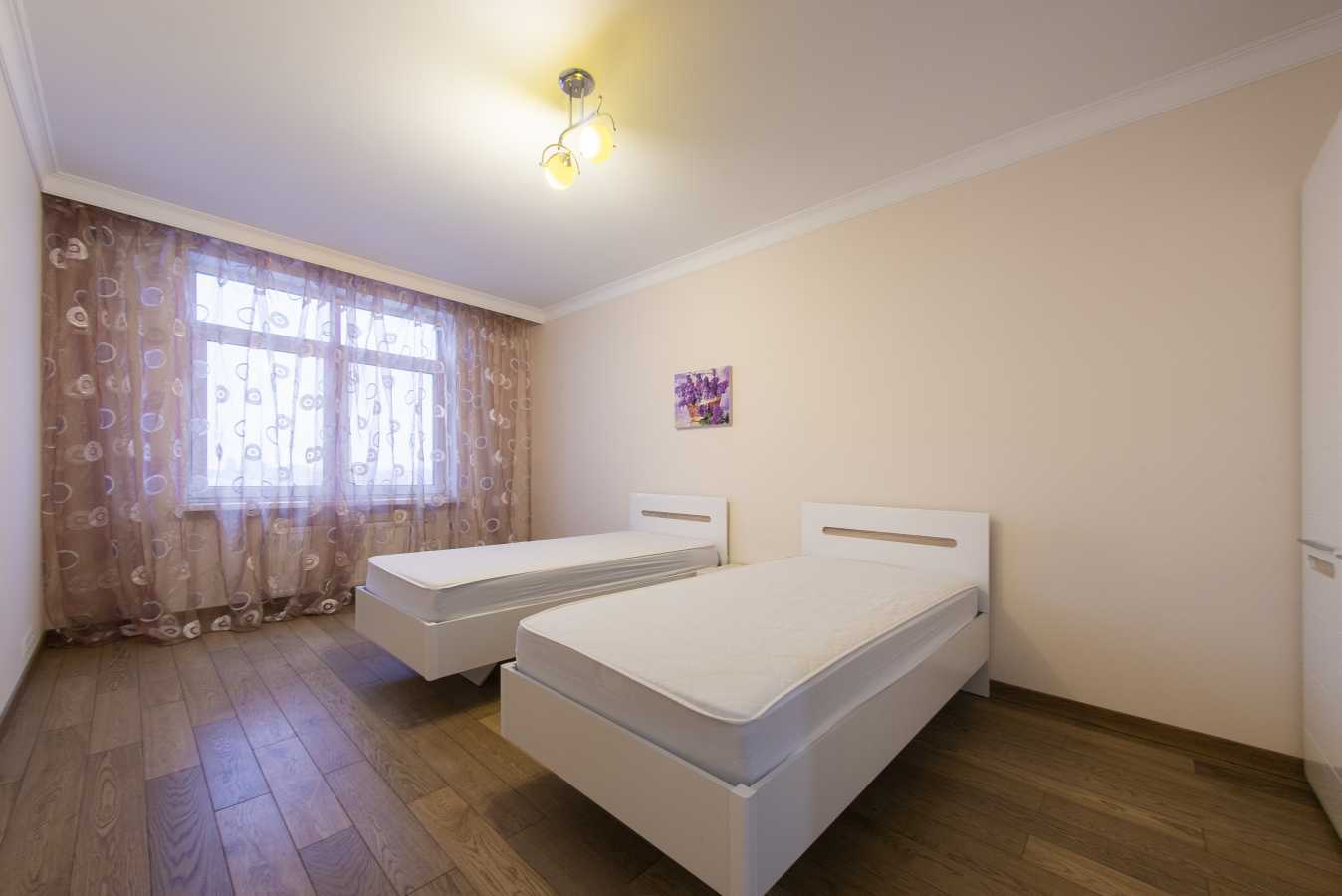 Продажа 3-комнатной квартиры 95 м², Берестейський, 71а
