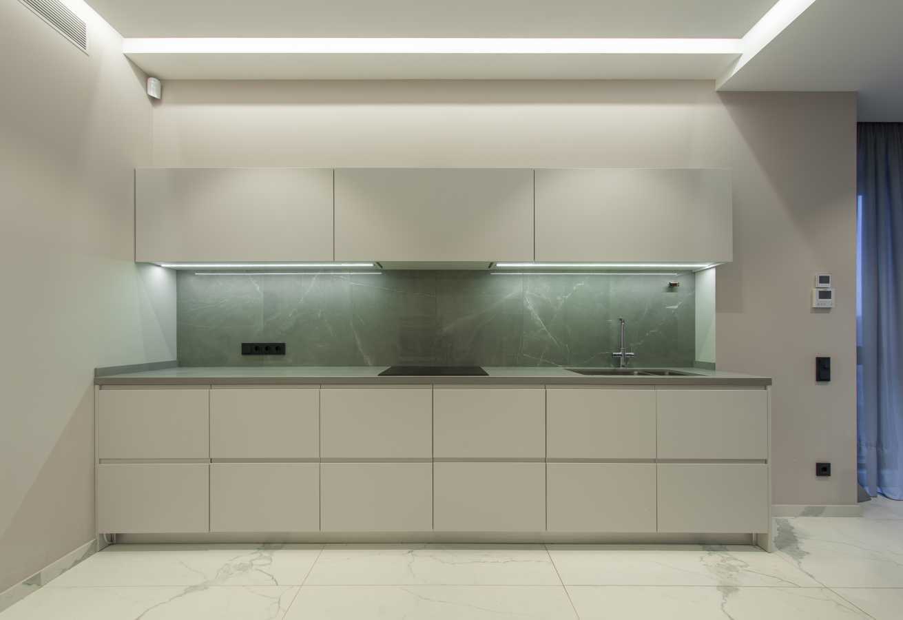 Продажа 4-комнатной квартиры 190 м², Бусловская ул., 15