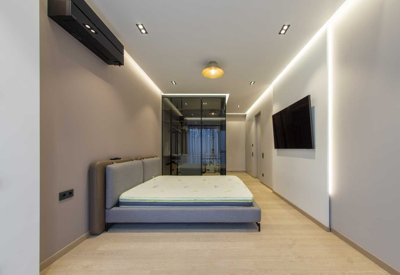 Продажа 4-комнатной квартиры 190 м², Бусловская ул., 15